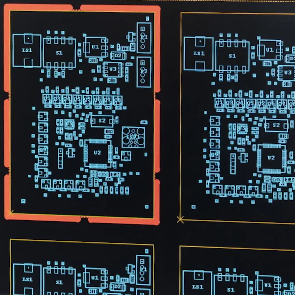 Particolare di software progettazione circuito elettronico reparto engineering